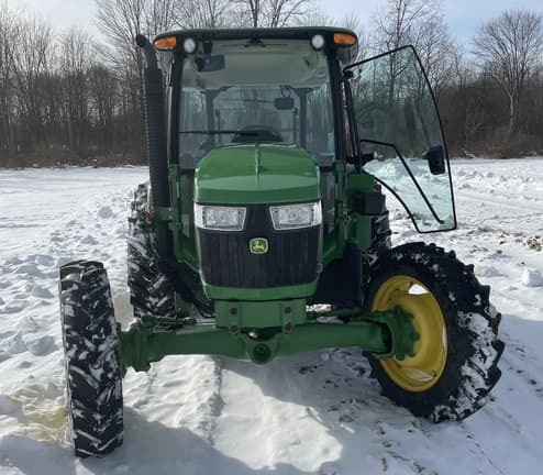 Image of John Deere 5065E equipment image 2