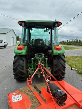 Image of John Deere 5065E equipment image 3