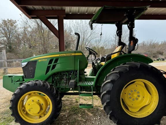 Image of John Deere 5075E Primary image