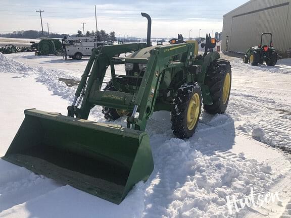 Image of John Deere 5075E equipment image 1