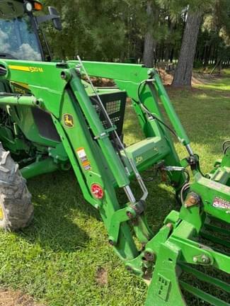 Image of John Deere 5075E equipment image 4