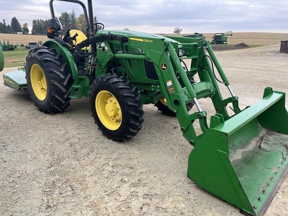 Image of John Deere 5085E equipment image 2
