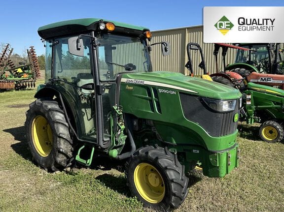 2018 John Deere 5090GN Equipment Image0