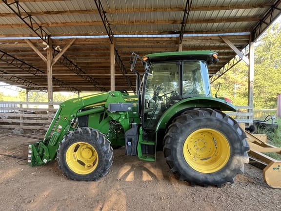 2018 John Deere 5090M Equipment Image0