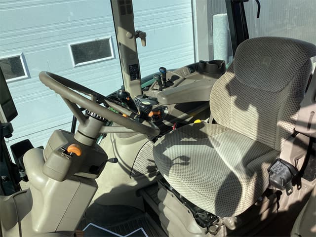 Image of John Deere 5090R equipment image 4