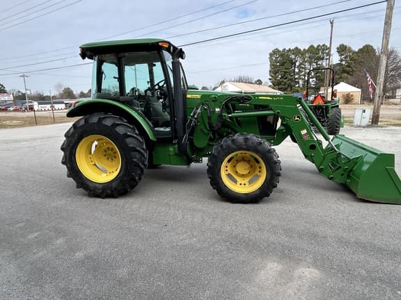 Image of John Deere 5100E equipment image 4