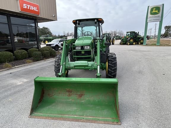 Image of John Deere 5100E equipment image 3