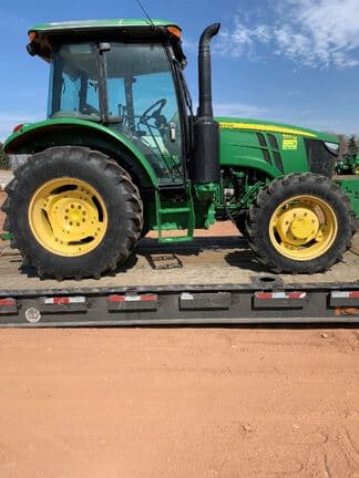 Image of John Deere 5115M equipment image 4