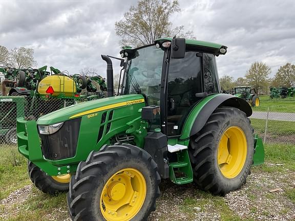 Image of John Deere 5125R equipment image 3