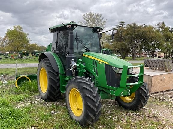 Image of John Deere 5125R equipment image 2