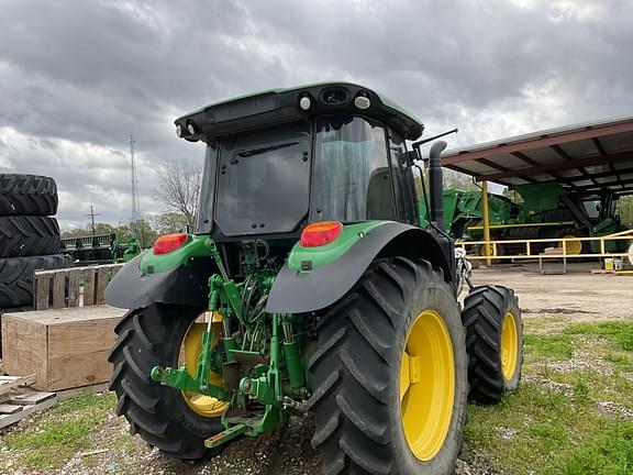 Image of John Deere 5125R equipment image 4