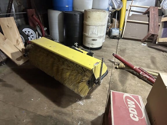 2018 John Deere 52 Equipment Image0