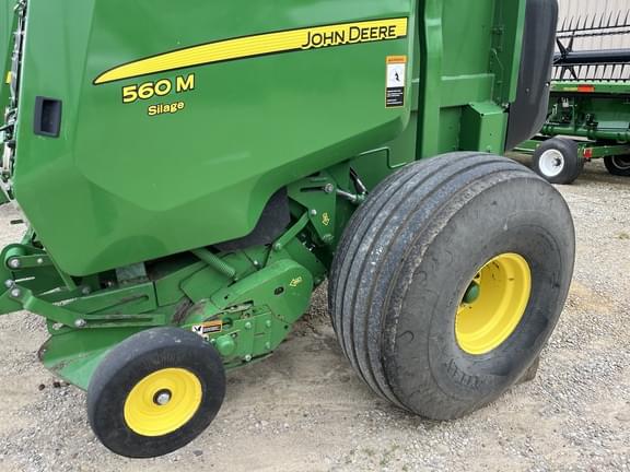 Image of John Deere 560M equipment image 1