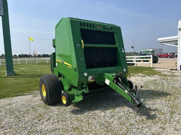 Image of John Deere 560M equipment image 2