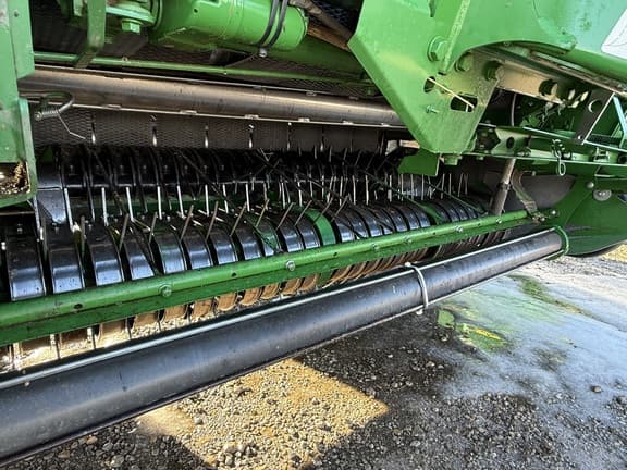 Image of John Deere 560M equipment image 4