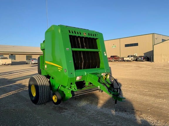 2018 John Deere 560R Equipment Image0