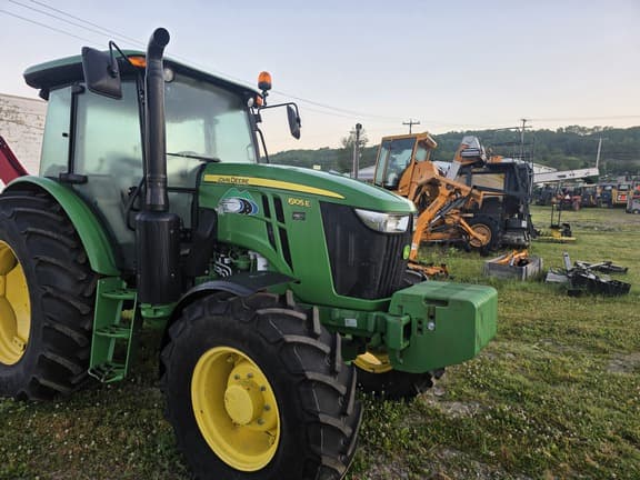 Image of John Deere 6105E equipment image 1