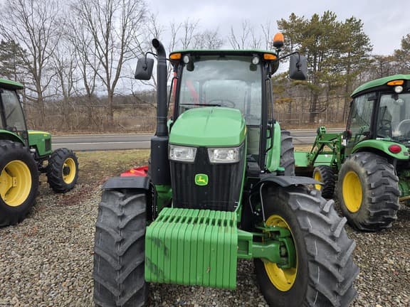 Image of John Deere 6105E equipment image 3