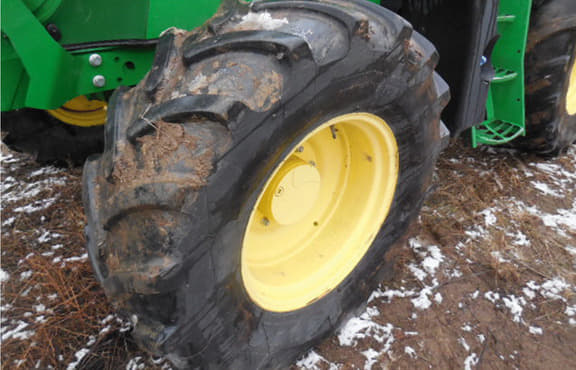 Image of John Deere 6120M equipment image 4