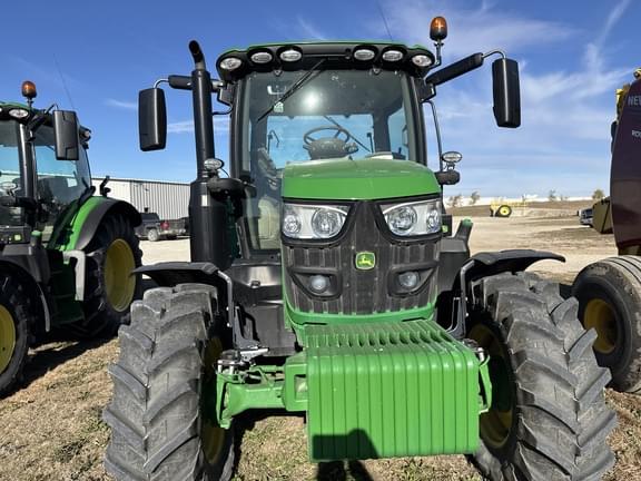 Image of John Deere 6120R equipment image 4