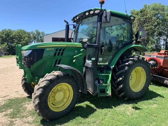 2018 John Deere 6120R Equipment Image0