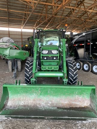 Image of John Deere 6120R equipment image 4