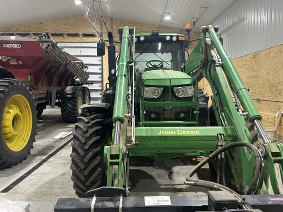 Image of John Deere 6155M equipment image 4