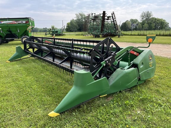 2018 John Deere 620F Equipment Image0