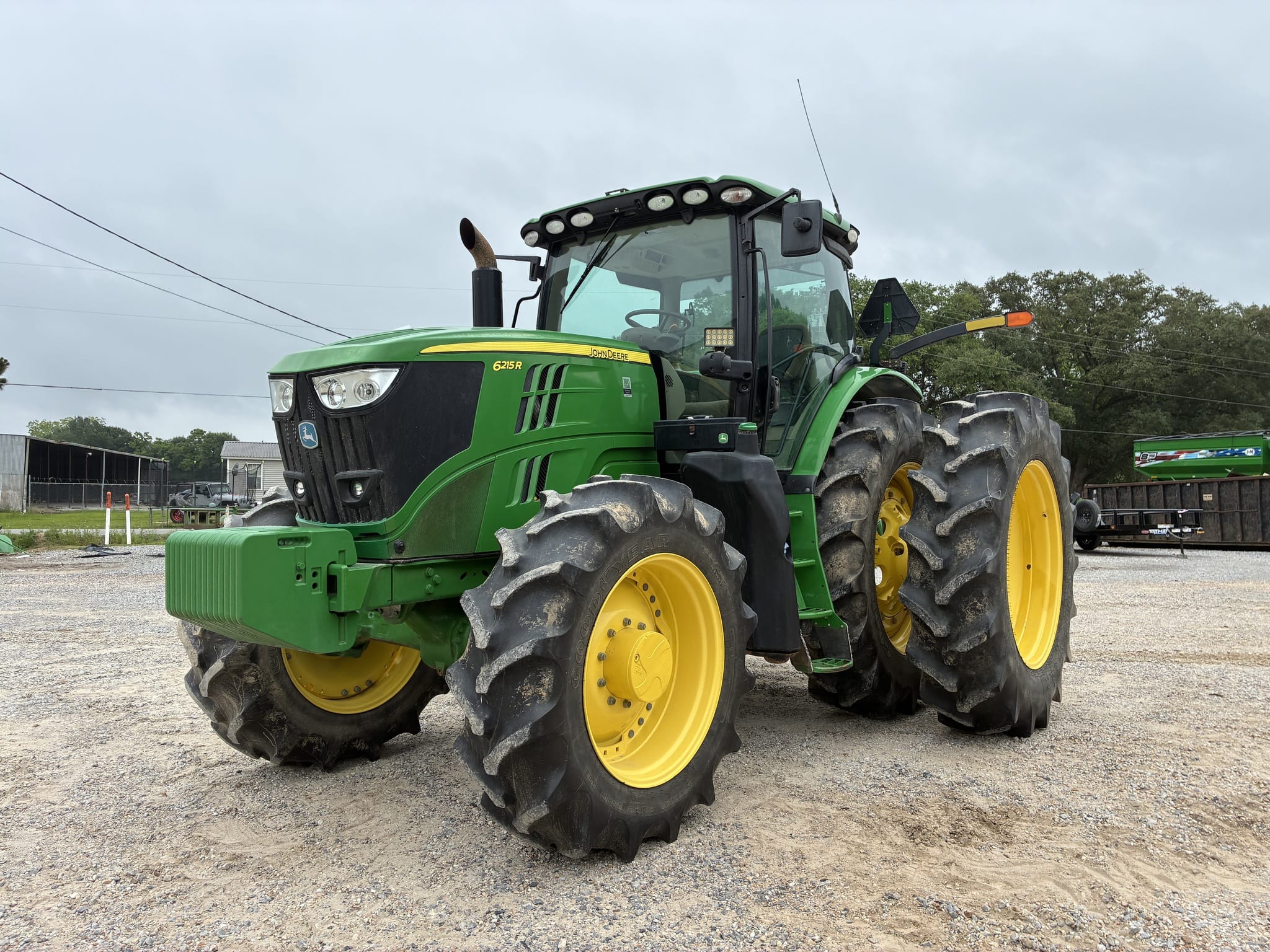 2018 John Deere 6215R Equipment Image0