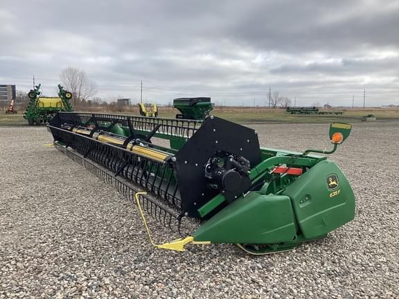Image of John Deere 635F equipment image 1