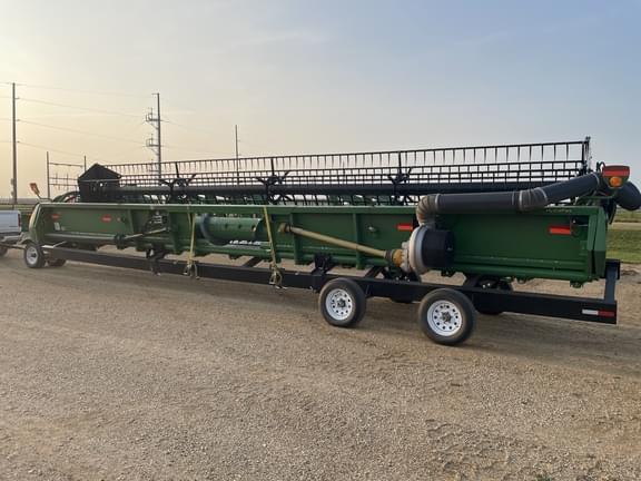 Image of John Deere 635F equipment image 3