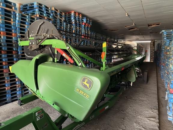 Image of John Deere 635FD equipment image 3
