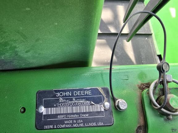 Image of John Deere 635FD equipment image 4