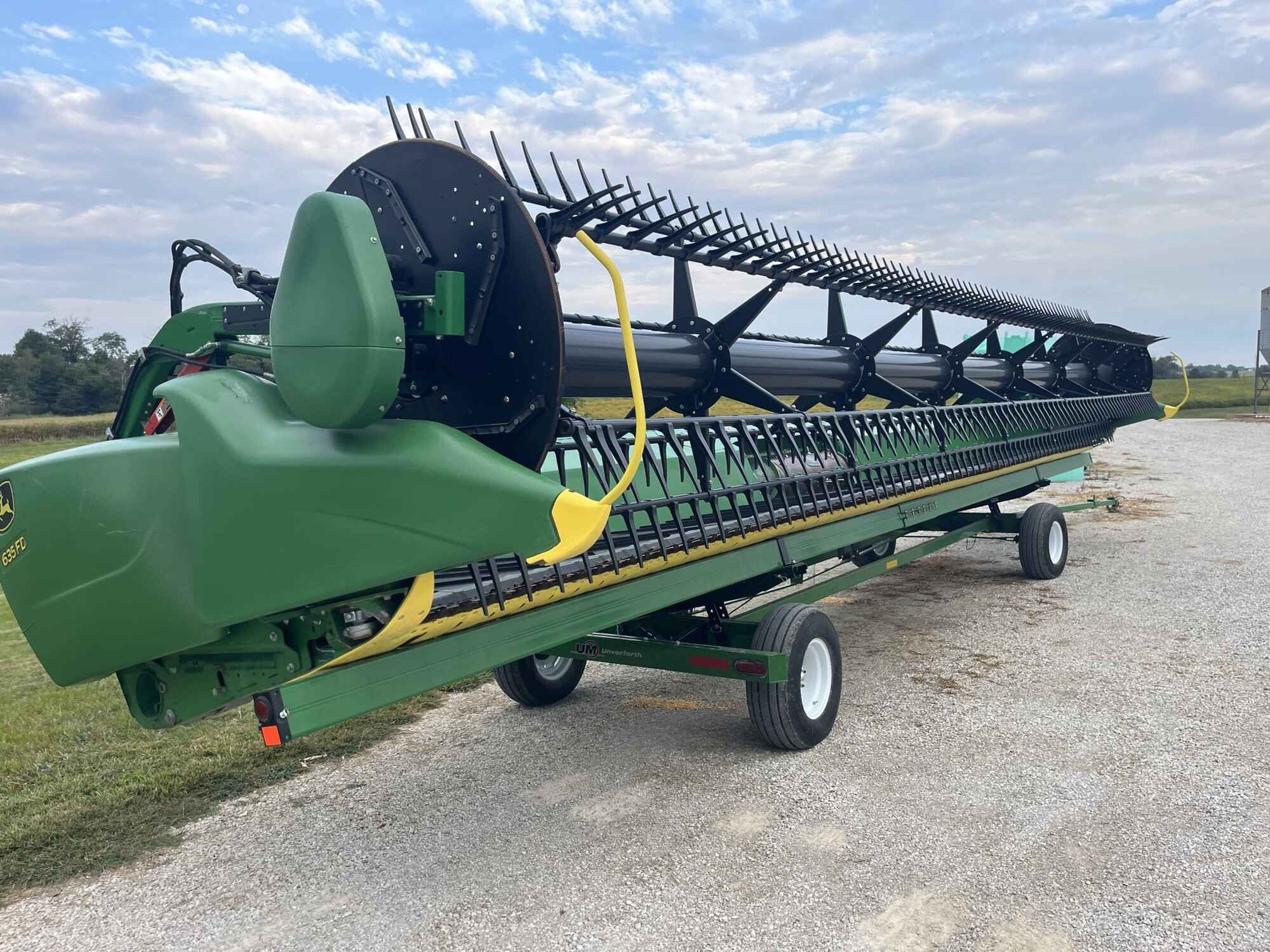 2018 John Deere 635FD Equipment Image0