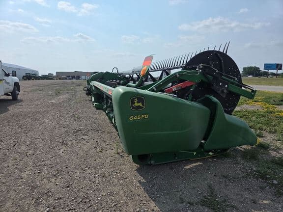 Image of John Deere 645FD equipment image 3