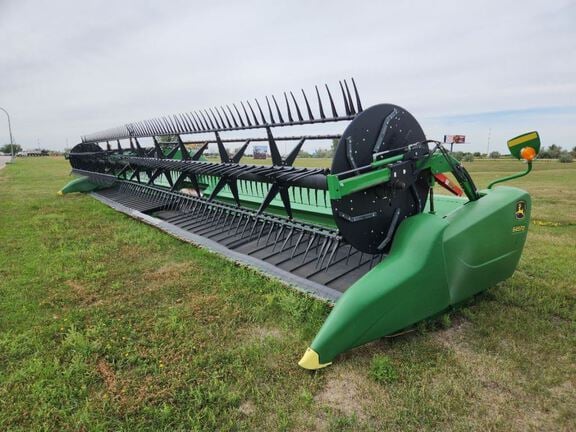 2018 John Deere 645FD Equipment Image0