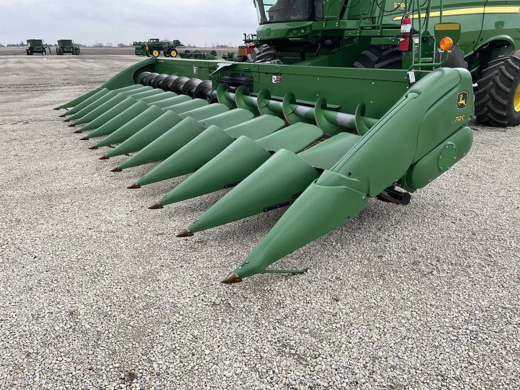 2018 John Deere 712C Equipment Image0