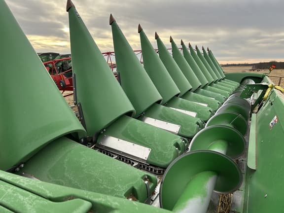 Image of John Deere 712C equipment image 4