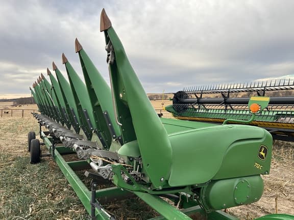 Image of John Deere 712C equipment image 3