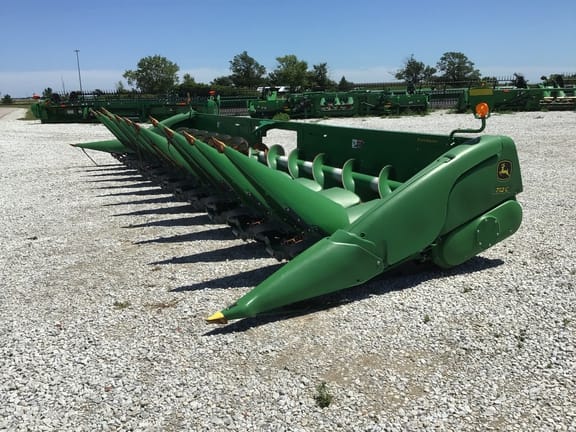 2018 John Deere 712C Equipment Image0