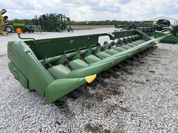Image of John Deere 712C Primary image