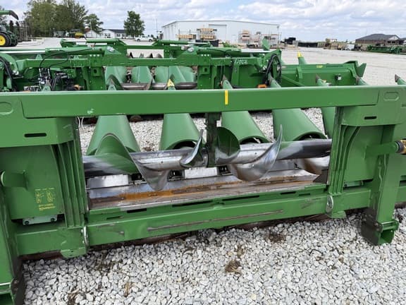 Image of John Deere 712C equipment image 4