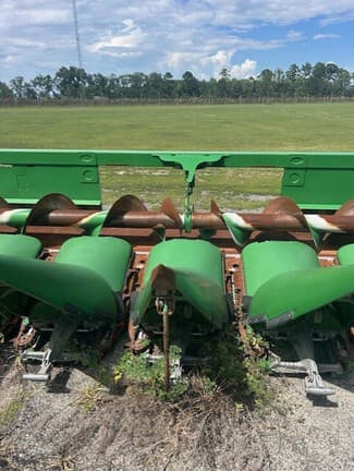 Image of John Deere 716C equipment image 4
