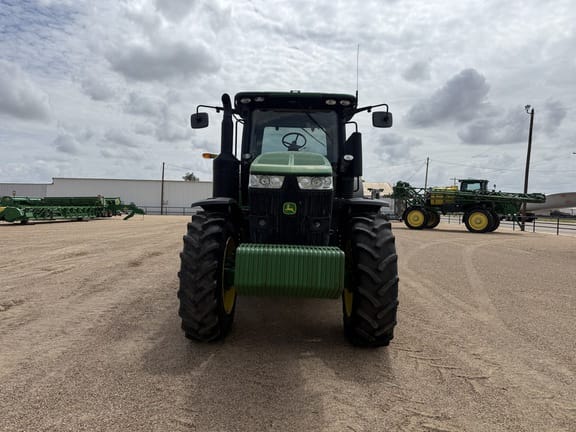 2018 John Deere 7210R Equipment Image0