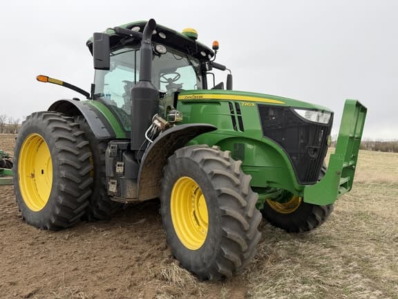 Image of John Deere 7210R equipment image 1