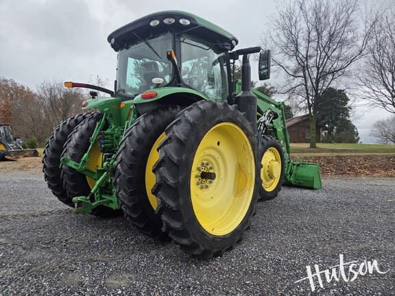 Image of John Deere 7230R equipment image 2