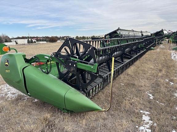 Image of John Deere 740D Primary image