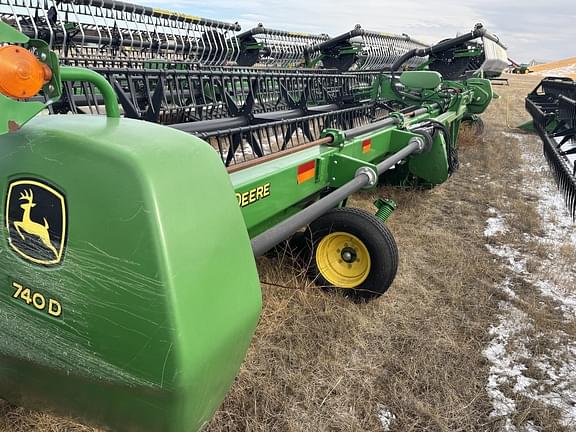 Image of John Deere 740D equipment image 4
