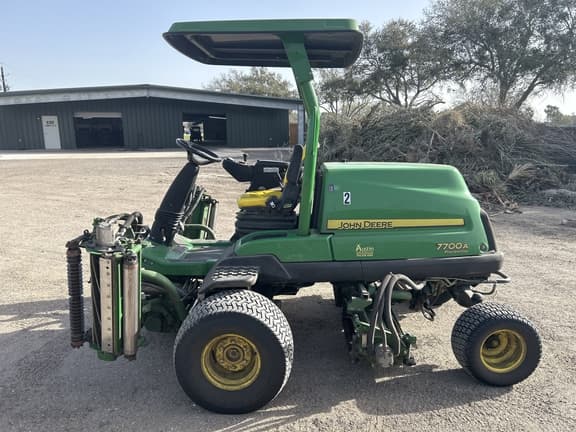 Image of John Deere 7700A equipment image 3