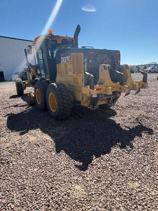 Image of John Deere 772G equipment image 2